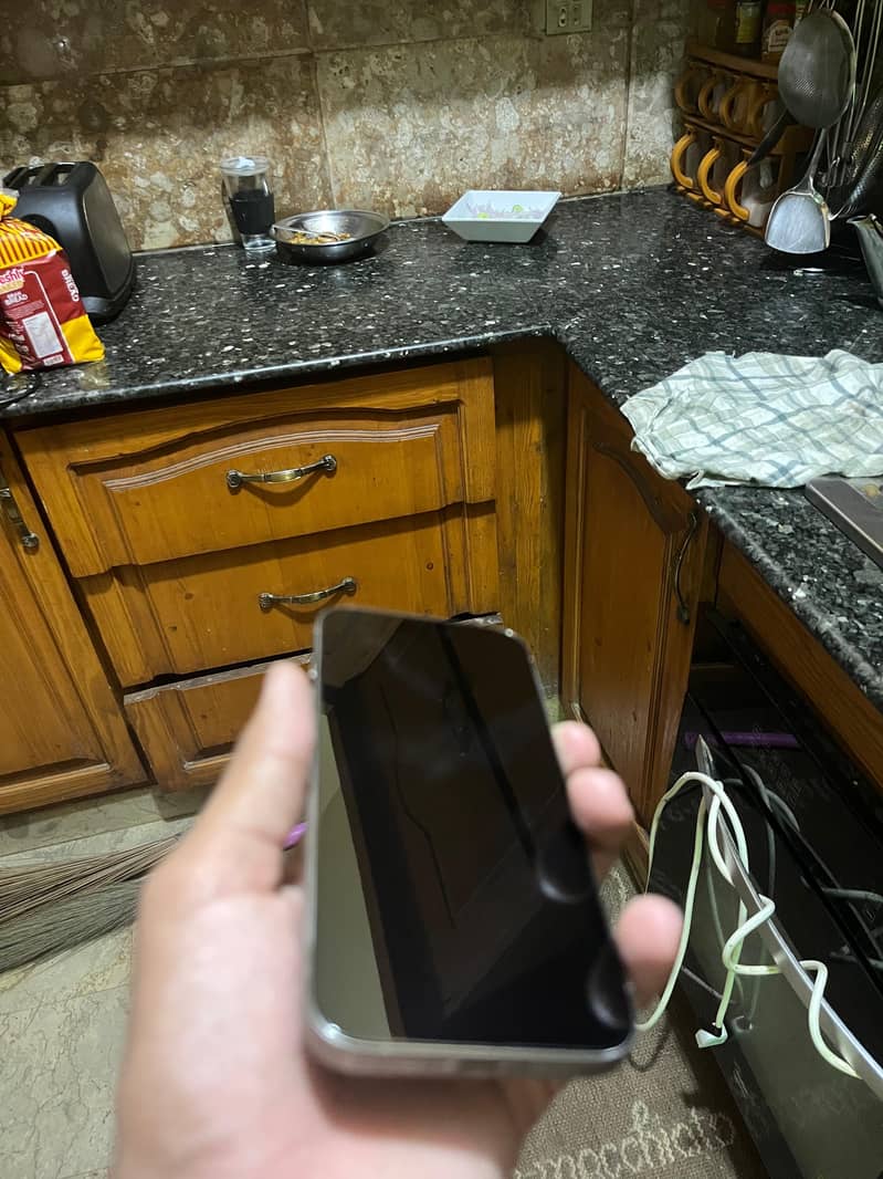 Iphone 15 Pro 3