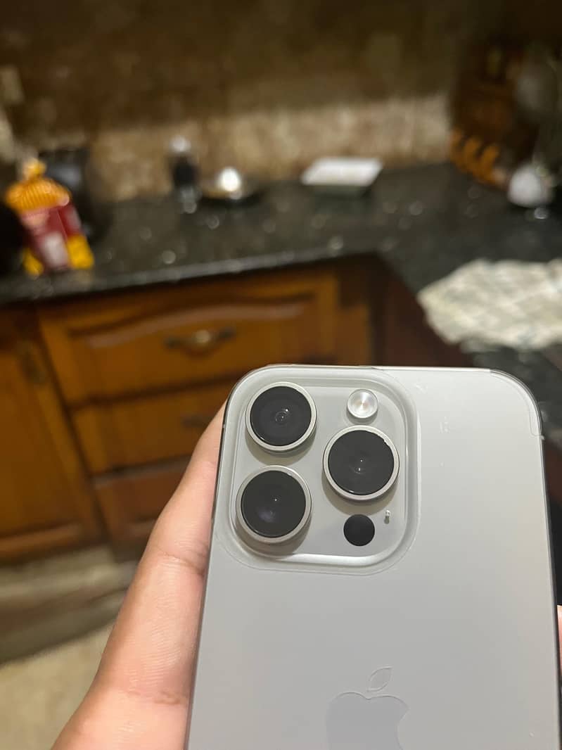 Iphone 15 Pro 4
