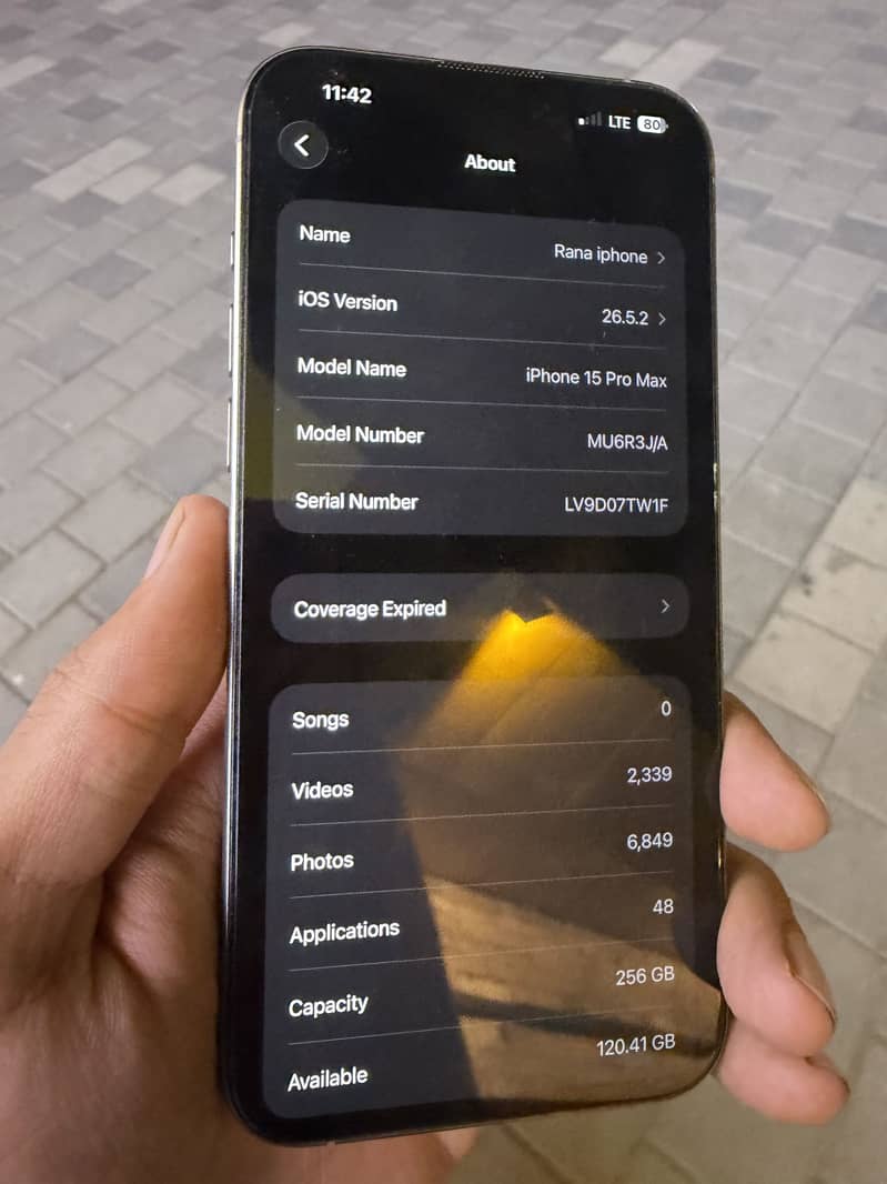Apple iPhone 15 Pro Max 3