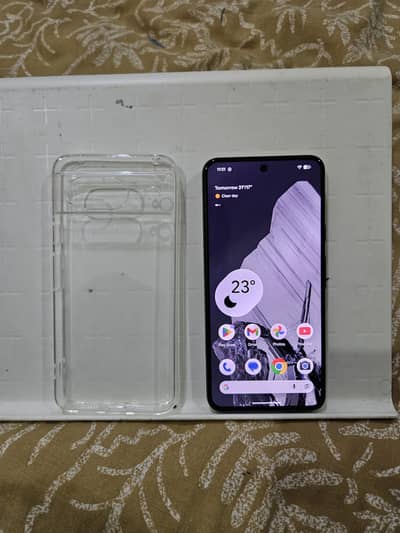 Google Pixel 8 5G 10/10 Waterpack Air Tight 100% Clean Display