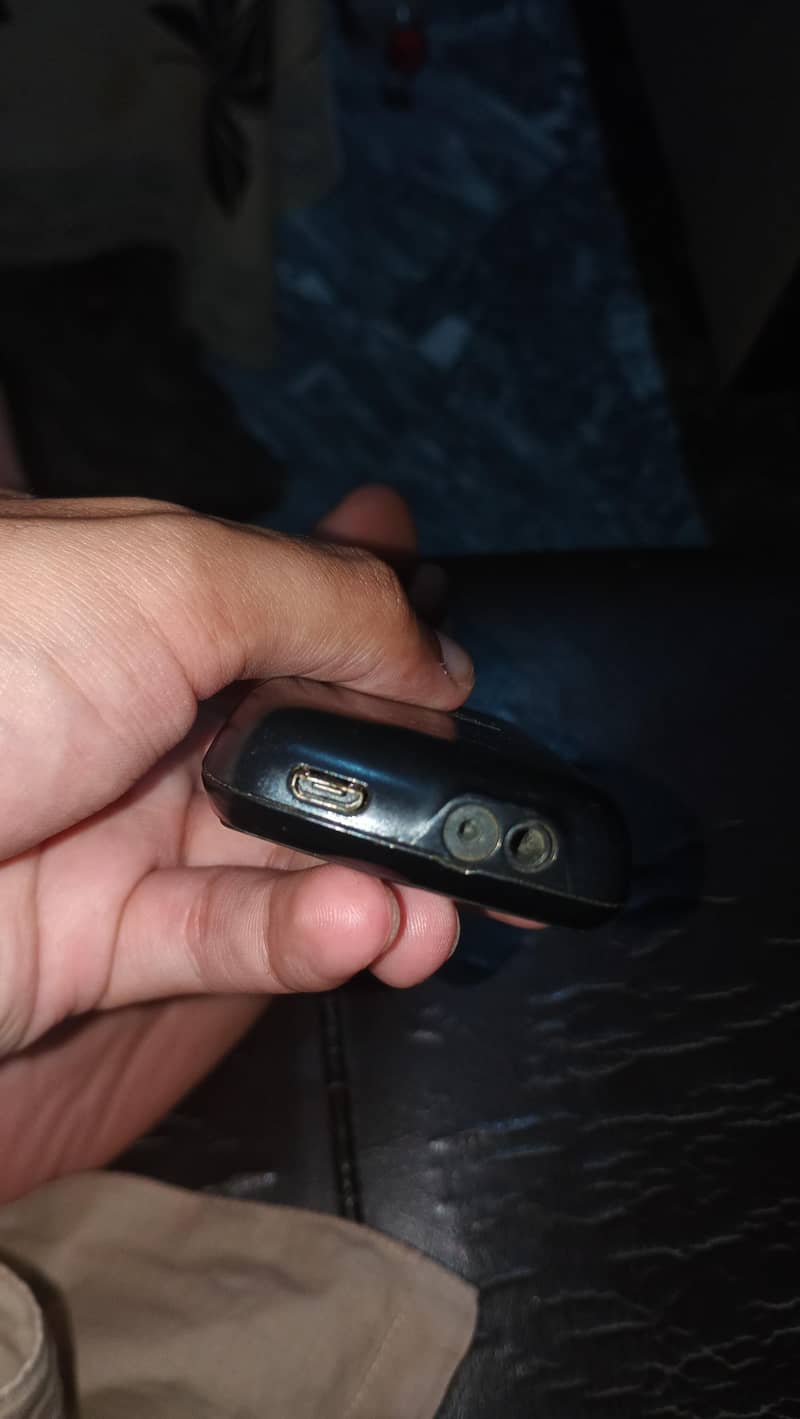 QMobile Classic 3