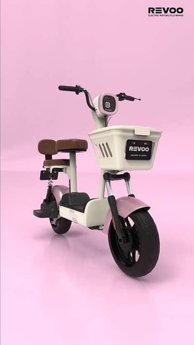 REVOO Y04 Scooty with lithium iron pack like brand new in full warrant