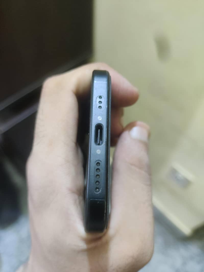 Apple iPhone 15 5