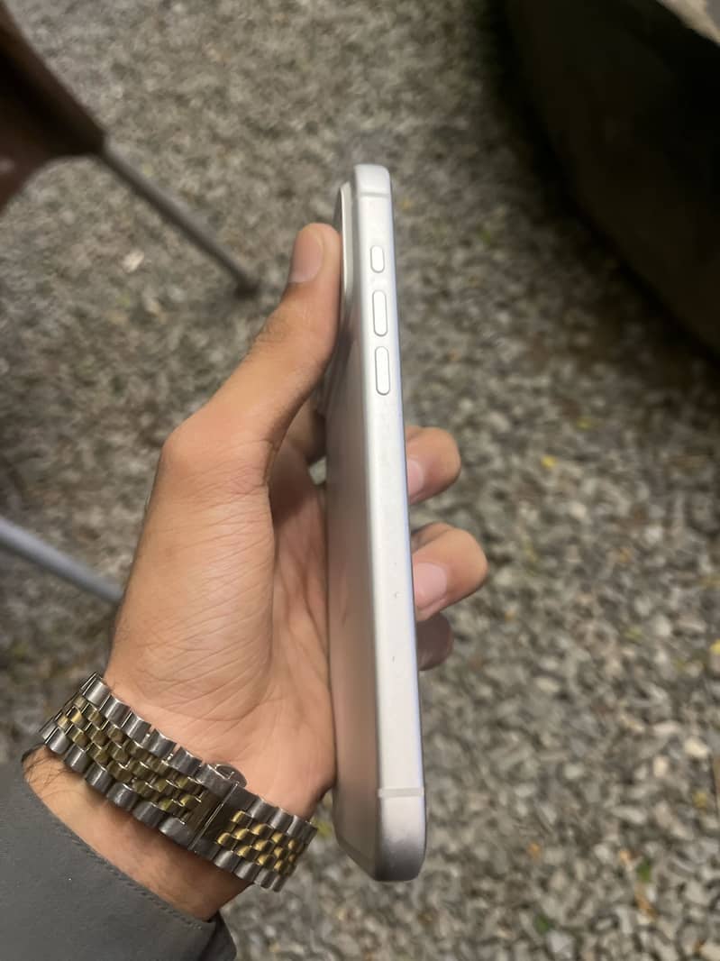 Apple iPhone 17 Pro Max 2