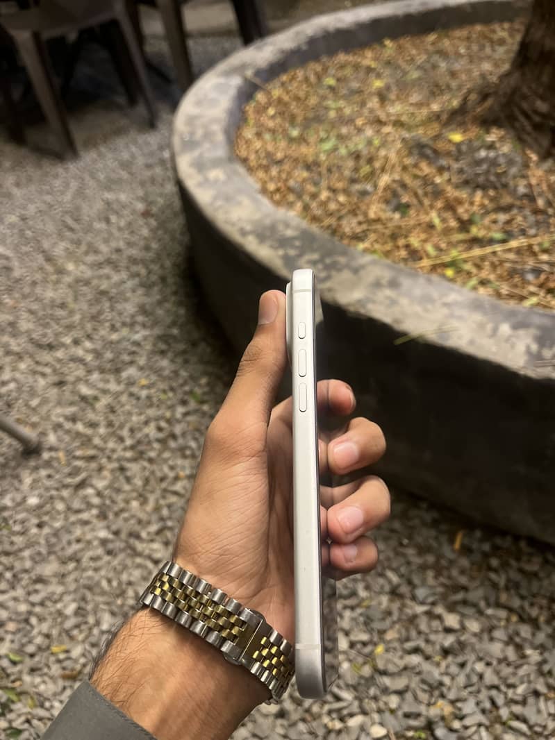 Apple iPhone 17 Pro Max 3