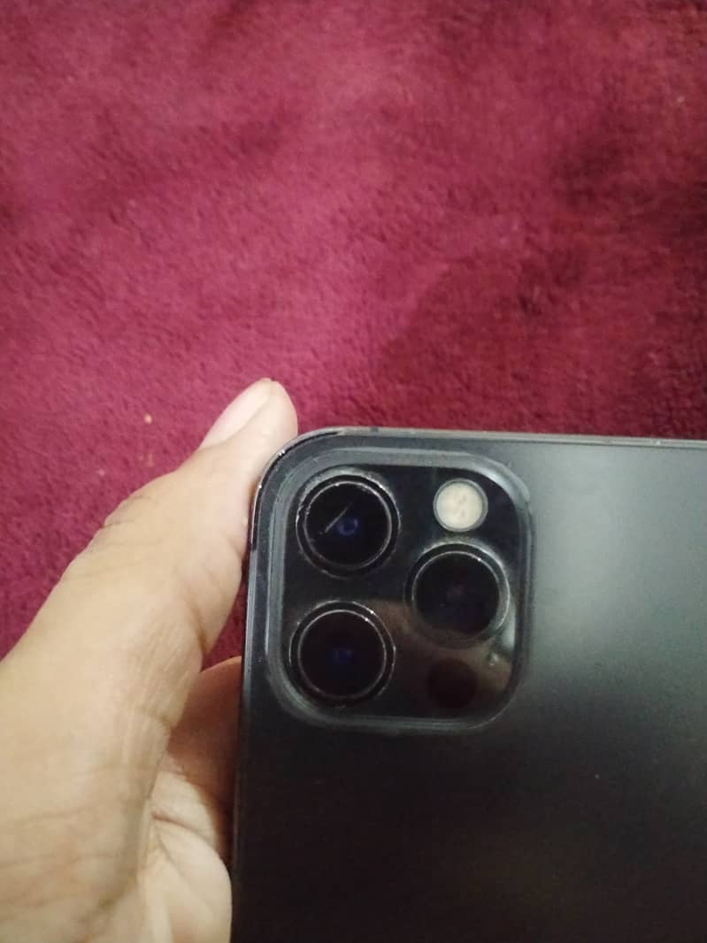 Apple iPhone 12 Pro 4