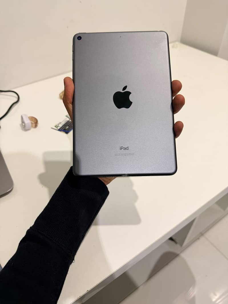 iPad Mini 5th Generation 64GB 0