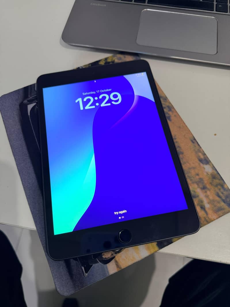 iPad Mini 5th Generation 64GB 1