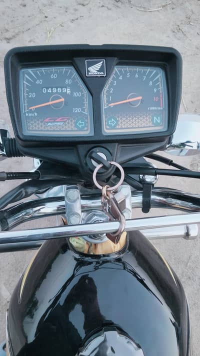 Honda 125S Gold Edition