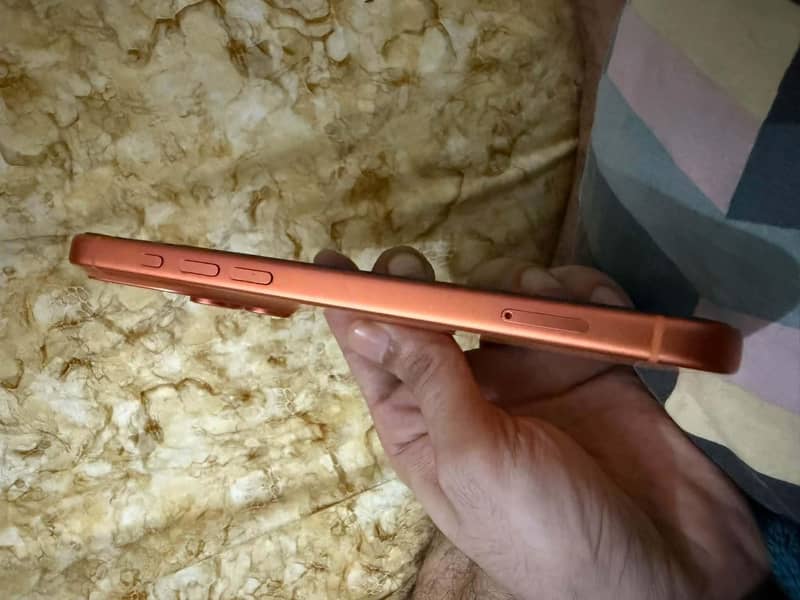 Apple iPhone 17 Pro Max 1