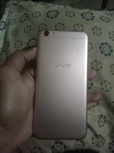 Vivo Y67