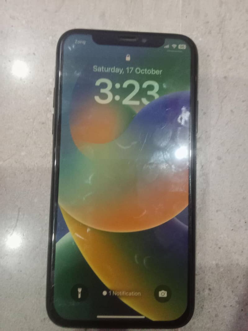 Apple iPhone X 4