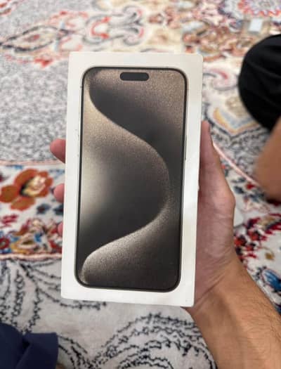 Apple iPhone 15 Pro Max 512 GB with box