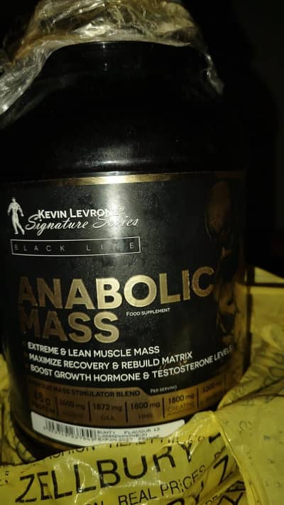 Kevin Levrone anabolic mass gainer around 50 scoops left opened