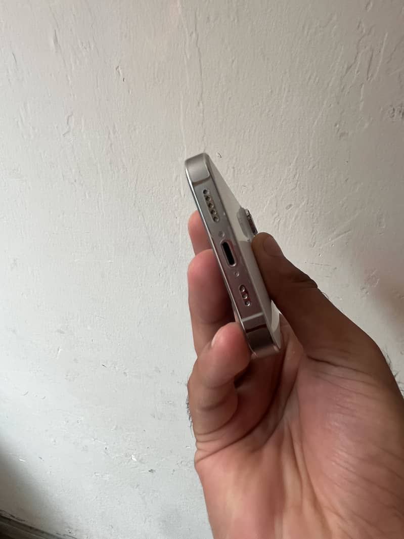 Apple iPhone 14 Pro 1