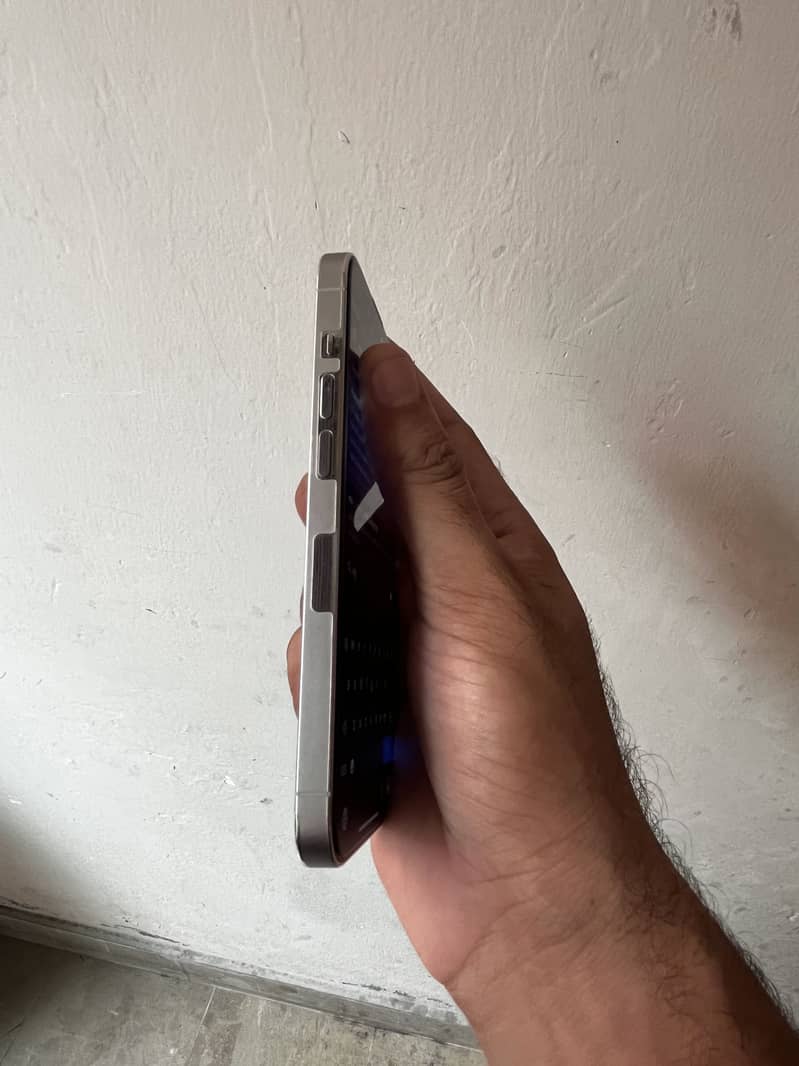 Apple iPhone 14 Pro 4