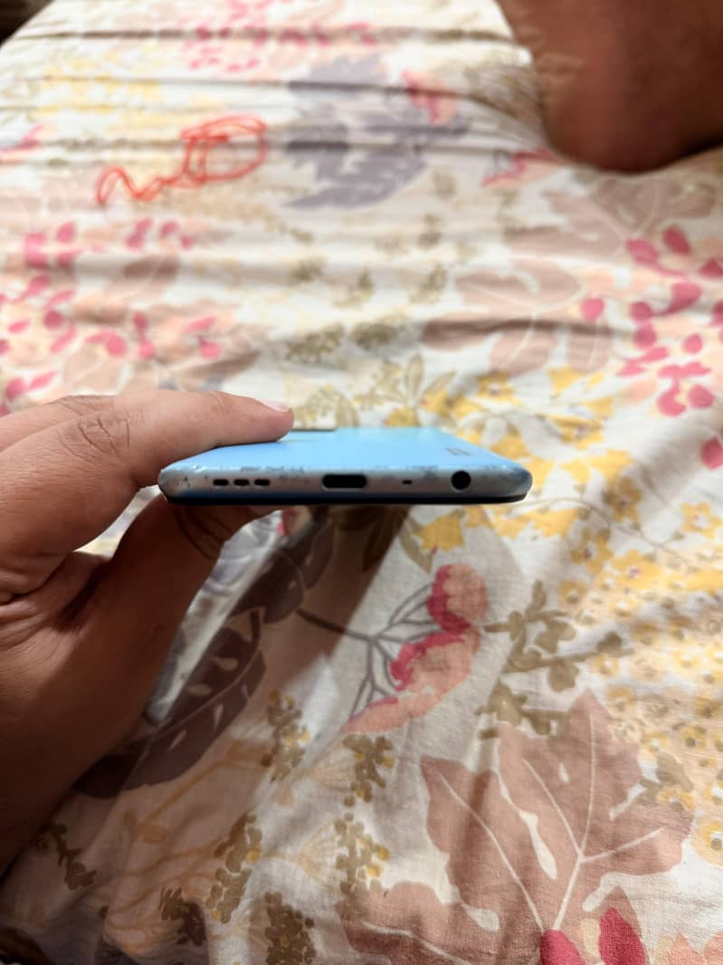 OPPO A76 3