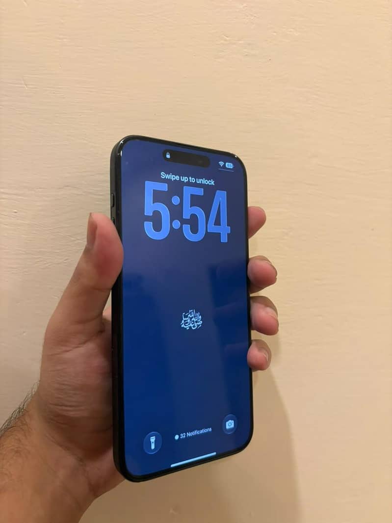 Apple iPhone 15 Pro Max 1