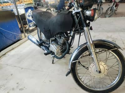 unique ud 125 new mint condition on my name 1 st owner
