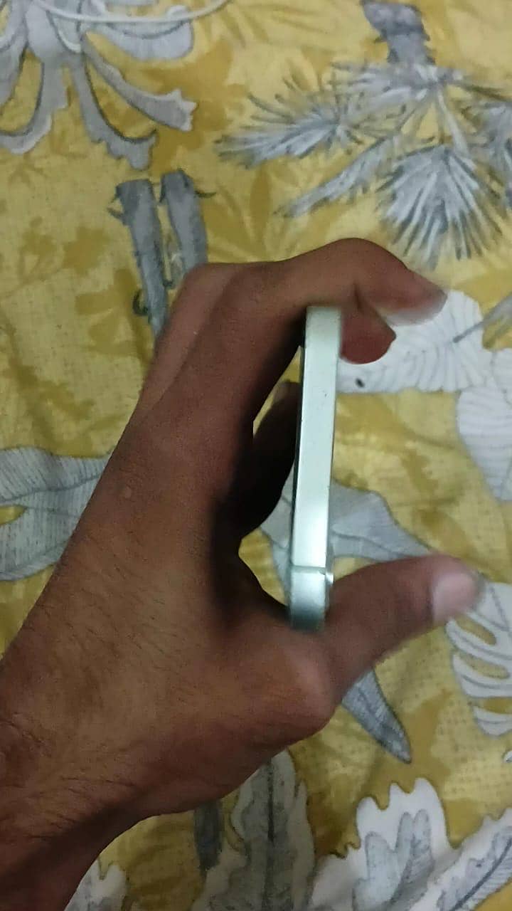 Apple iPhone 12 0