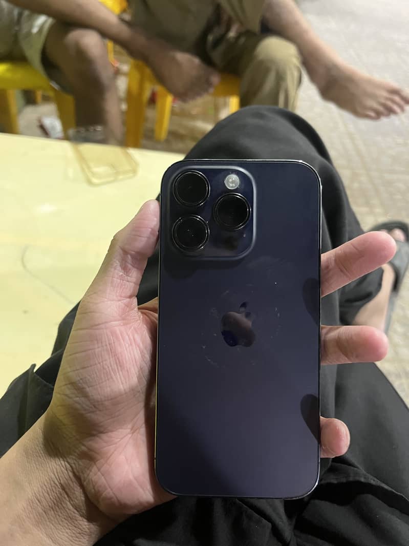 Apple iPhone 14 Pro 4