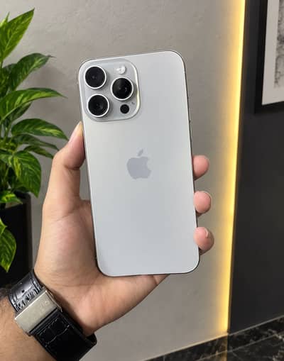 Apple iPhone 15 Pro Max