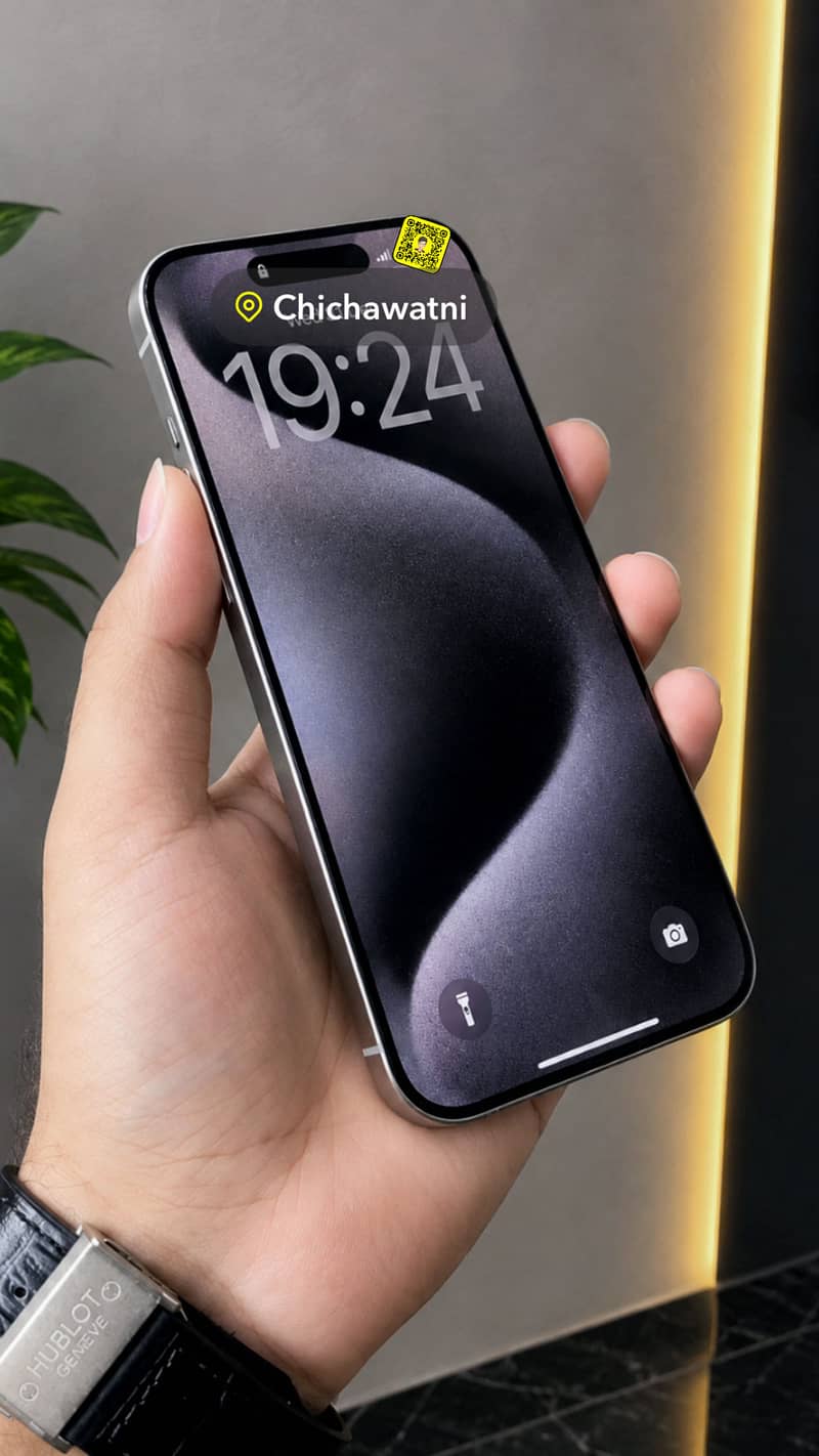 Apple iPhone 15 Pro Max 3