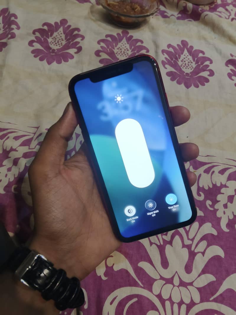 Apple iPhone 11 jv 4
