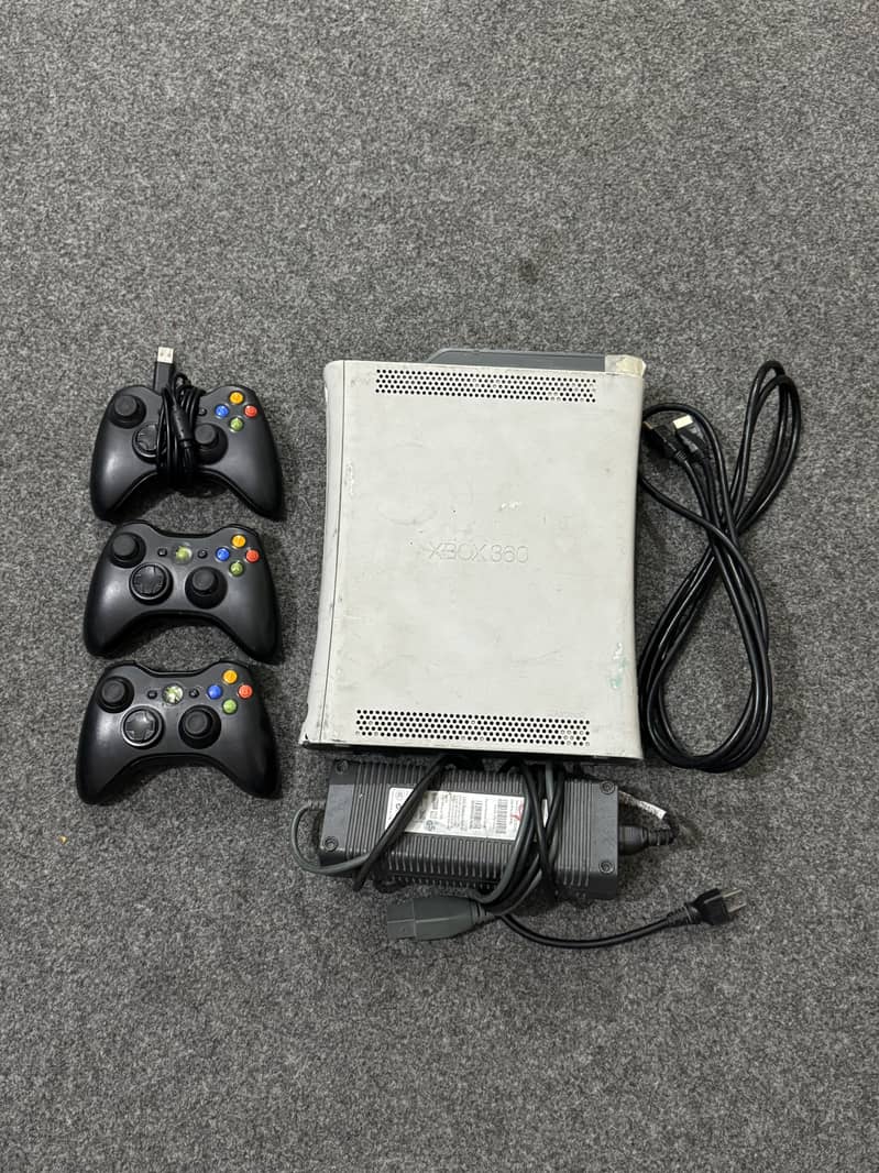 XBOX 360 FAT CONSOLE 0
