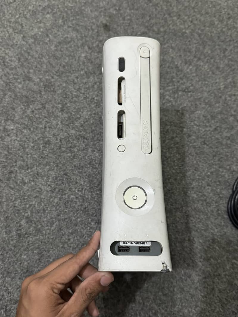 XBOX 360 FAT CONSOLE 4