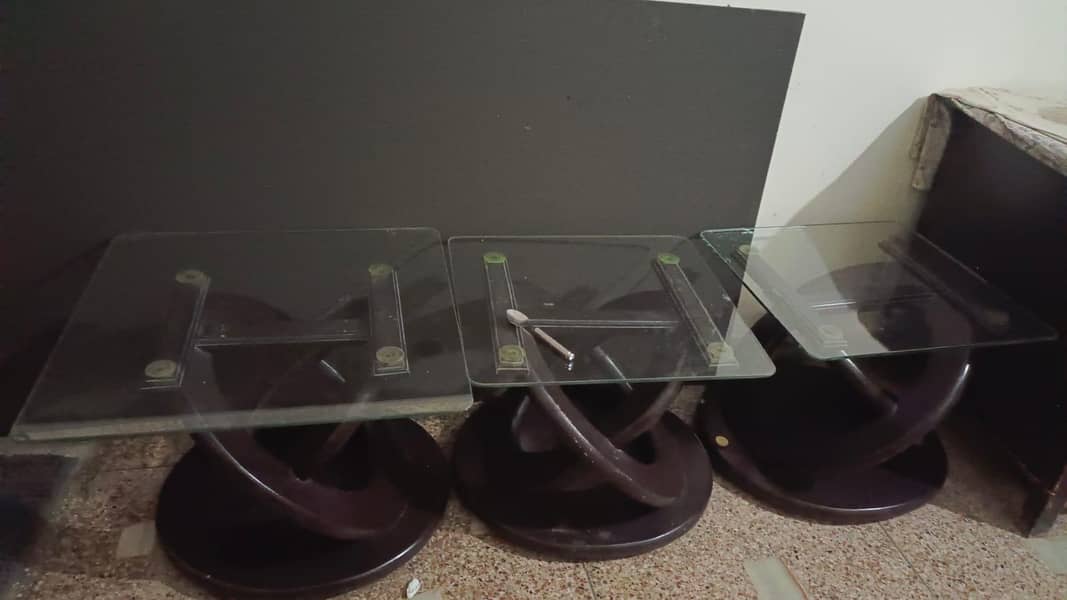 tables 0