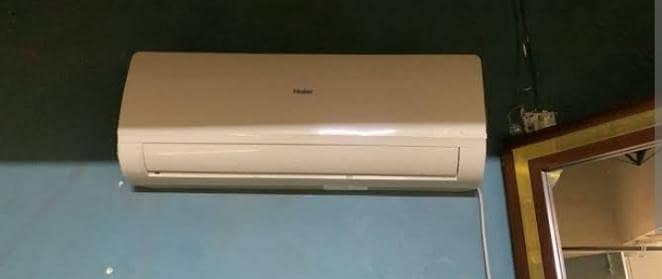 Urgently selling 1 Ton AC