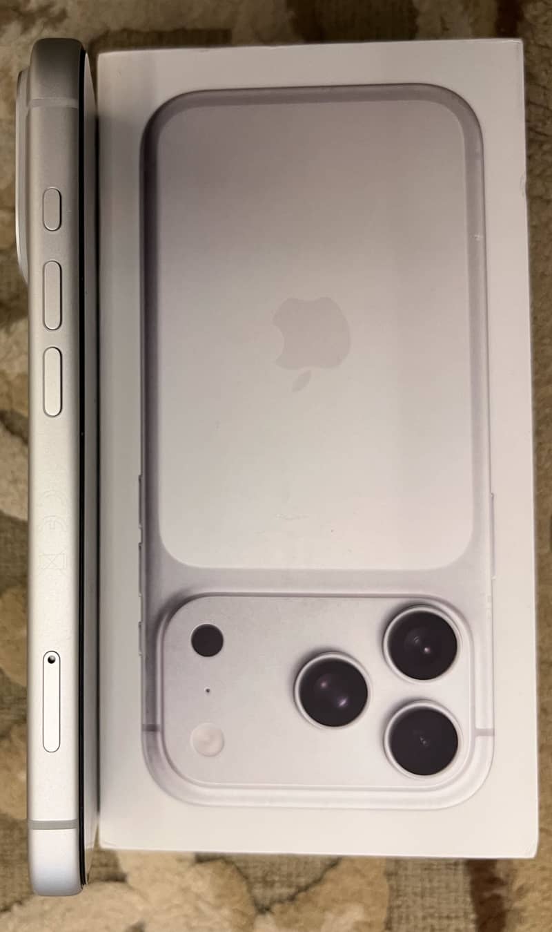 Apple iPhone 17 Pro 2