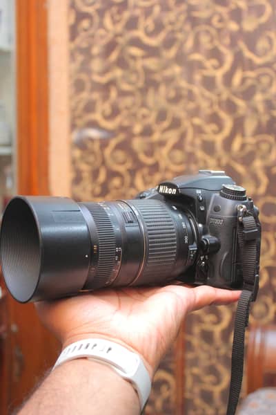 Nikon D7000 DSLR Camera with Tamron 70-300mm Lens | 30K Shutter Count