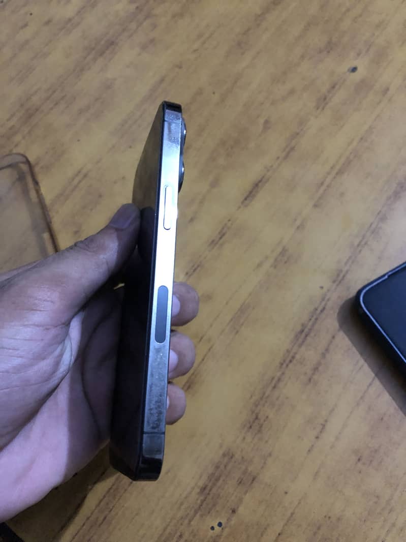 Apple iPhone 13 Pro 6