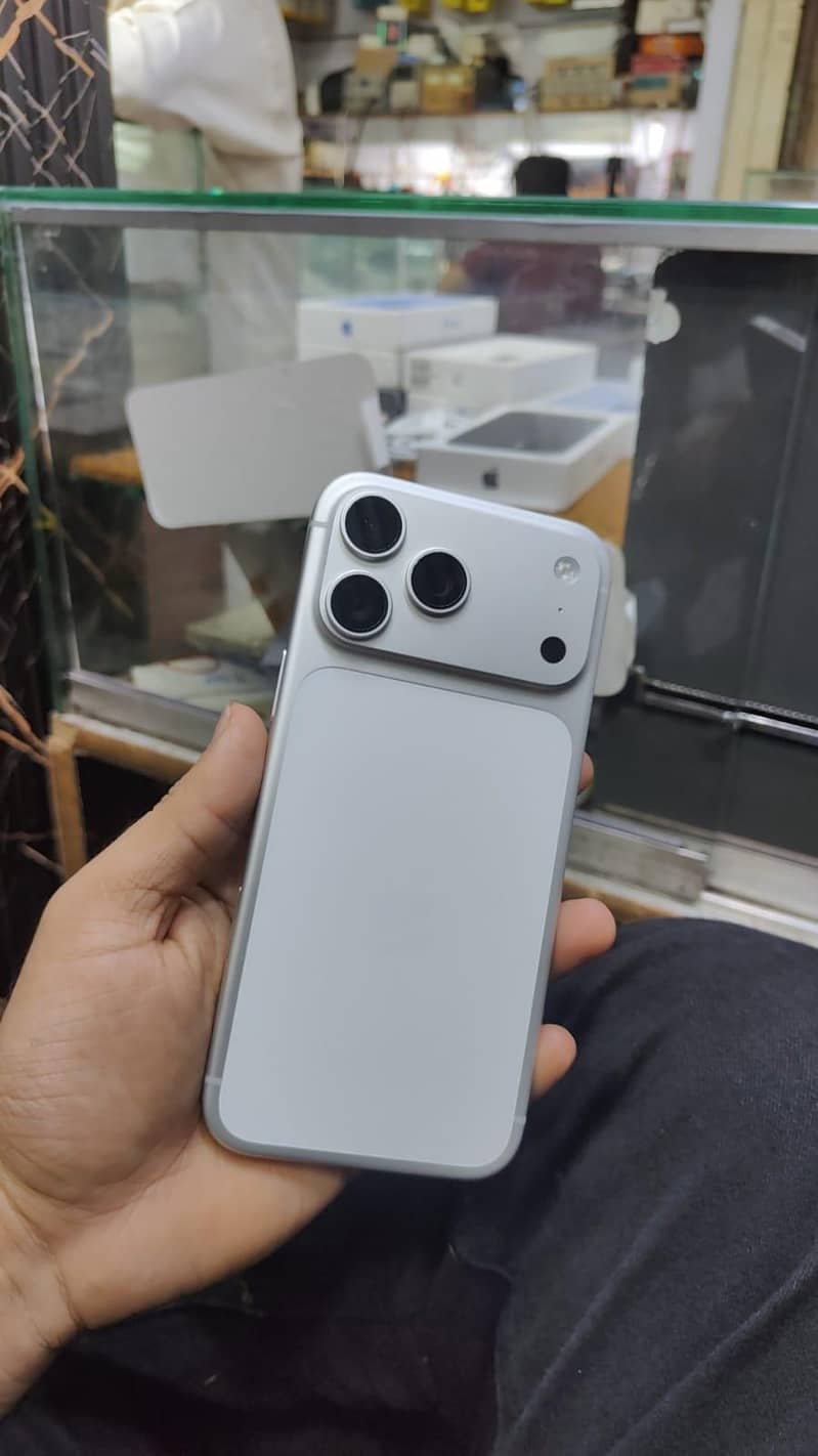 iPhone 17 pro Max FU 1