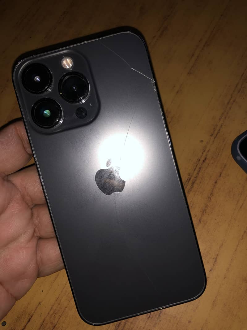 Apple iPhone 13 Pro 2
