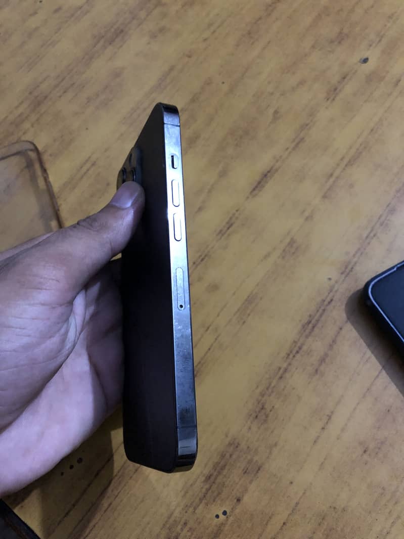 Apple iPhone 13 Pro 7