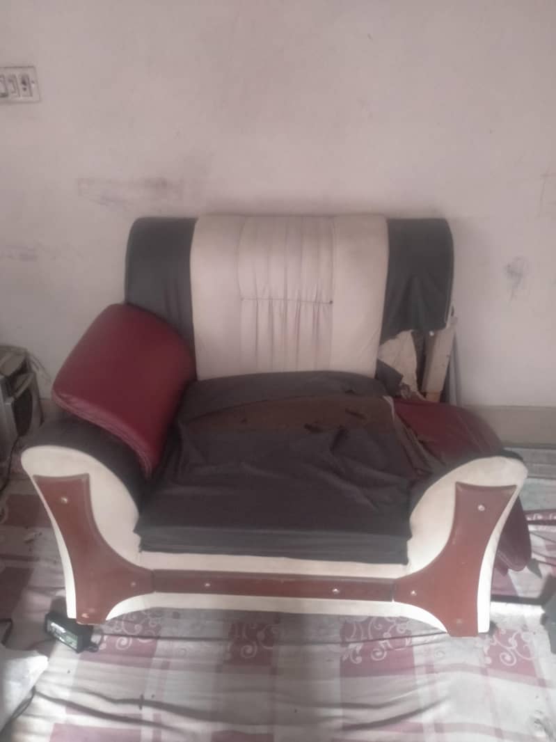 7 seater sofa set 1 table 0