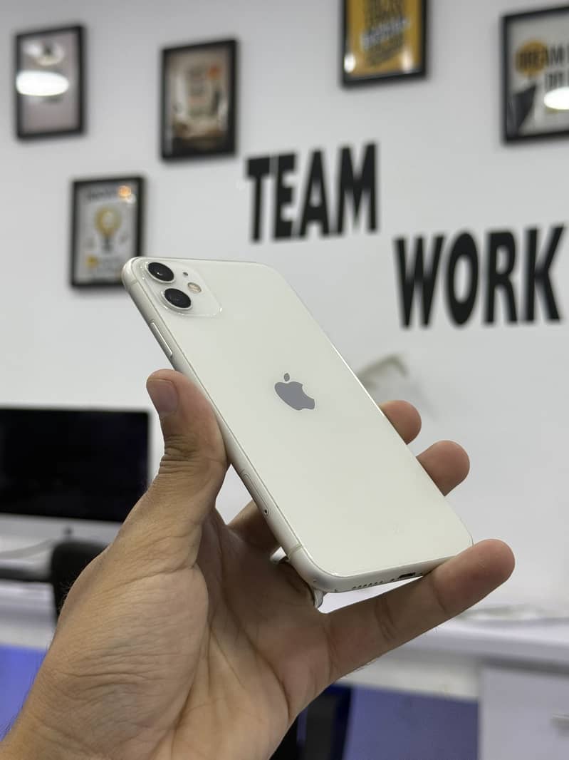 Apple iPhone 11 1