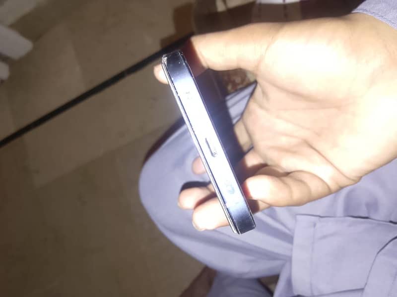 Apple iPhone 12 jv 3