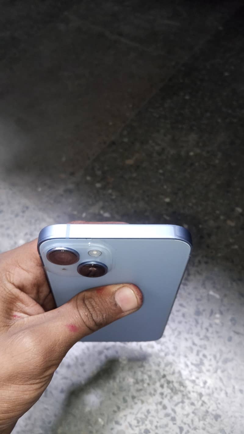 Apple iPhone 14 2