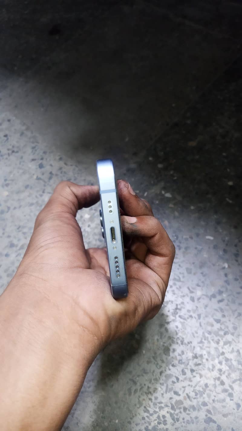 Apple iPhone 14 7