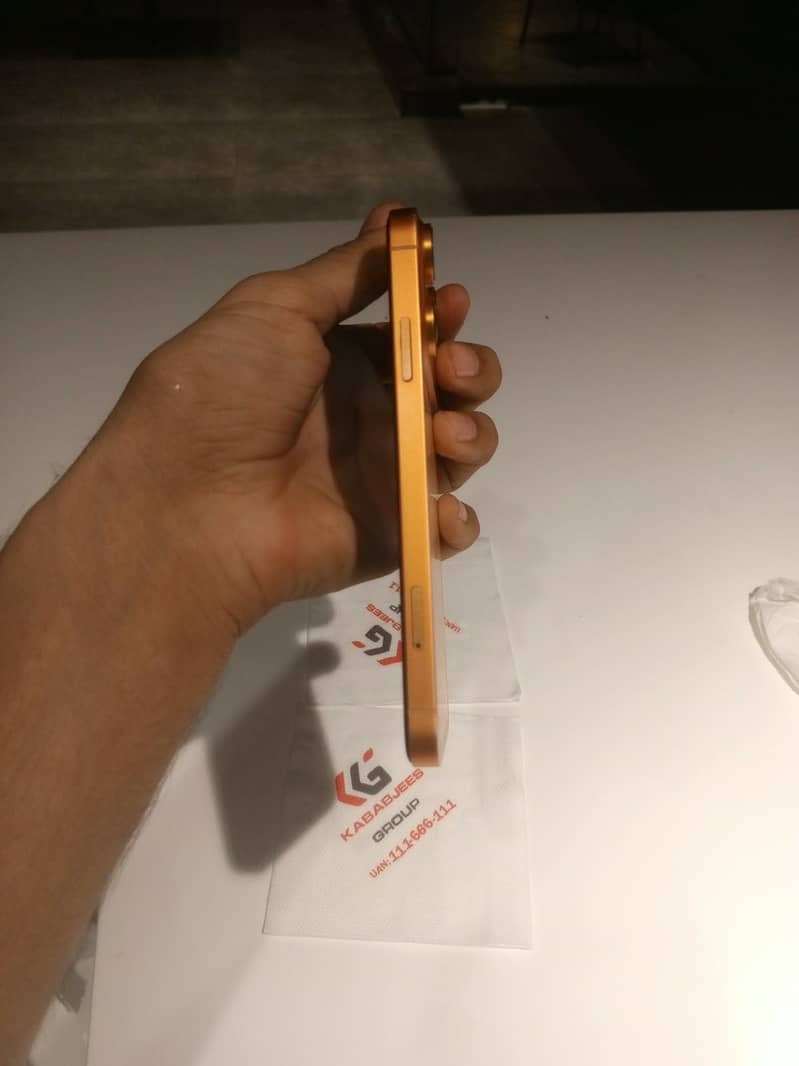 Apple iPhone XR 4