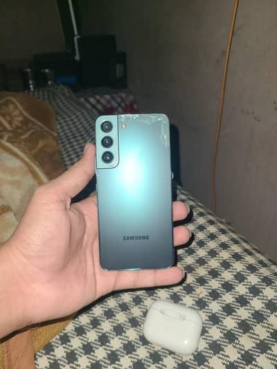 Samsung Mobile S22 Non pta