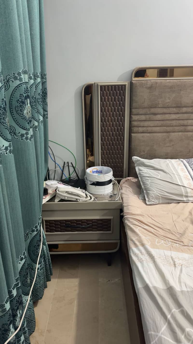 Bed, Side Table & Dressing Table Set for Sale 5