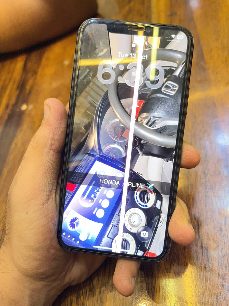 Apple iPhone 11 Pro 4