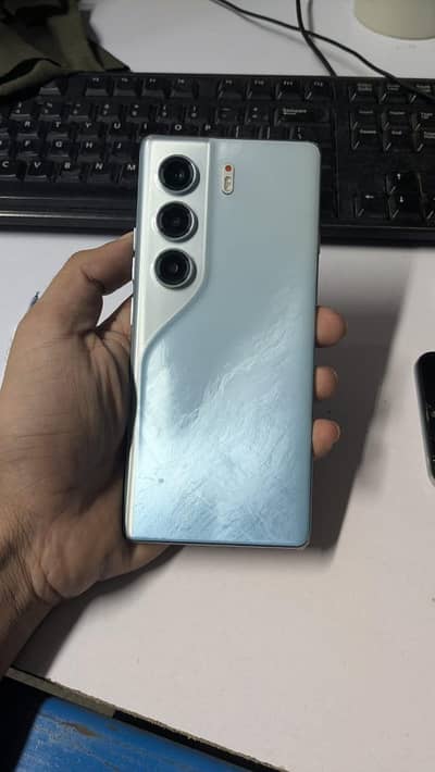 Tecno CAMON 40 Pro