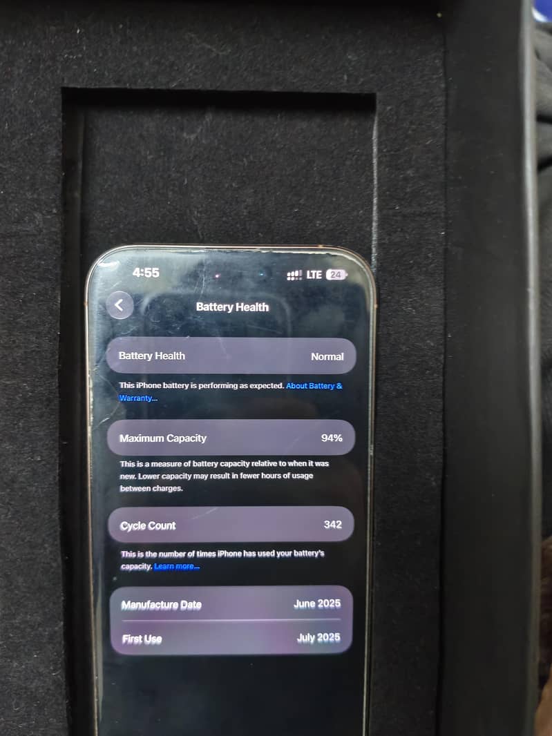 Apple iPhone 16 Pro Max 3