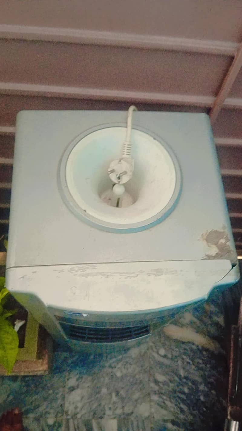 dispenser 0